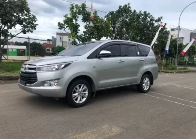 Toyota Kijang Innova second