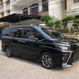 Toyota Voxy 2020