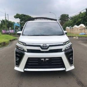 Toyota Voxy 2020