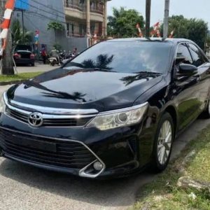 Toyota Camry V 2017