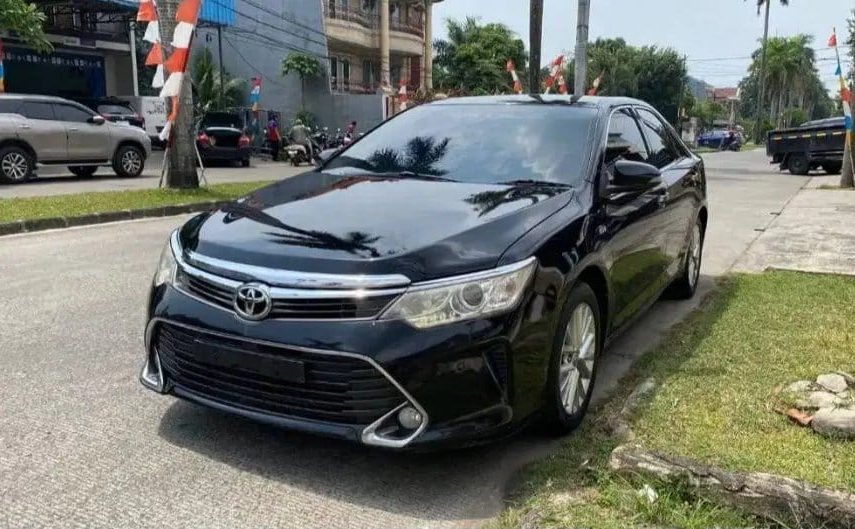Toyota Camry V 2017