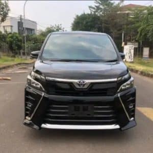 Toyota Voxy 2019 Hitam